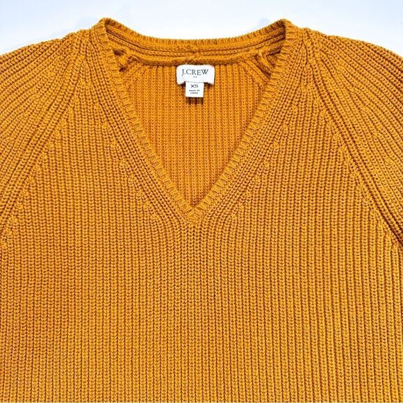 J Crew High Low Hem Cotton V-Neck Cable Knit Tunic Sweater - Picture 3 of 10